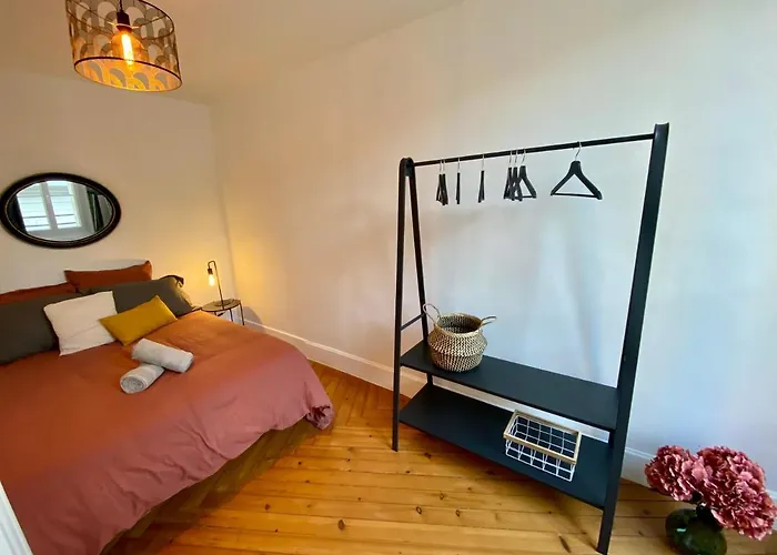 Le Saint-andre, Gare De Apartment *